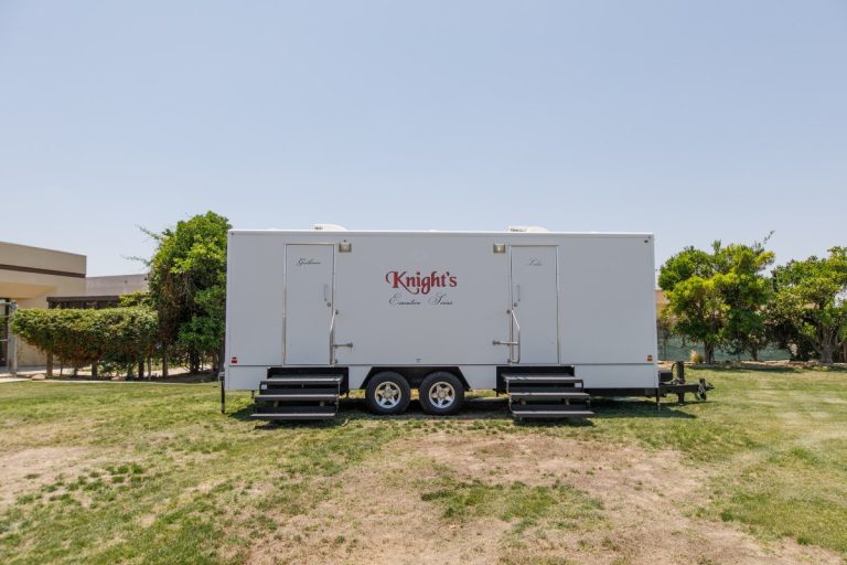 Luxury Restroom Trailers for Weddings: Elevate Comfort Without Compromising Elegance